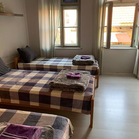 Downtown Belgrade Mixed Beds Pansiyon Dış mekan fotoğraf